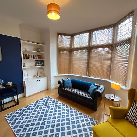 Stylish Apartment With Secure Parking Close To City Chester Exterior foto